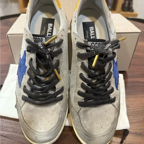 GOLDEN GOOSE
Ball Star low-top sneakers, perfect shape. - Picture 5 of 6